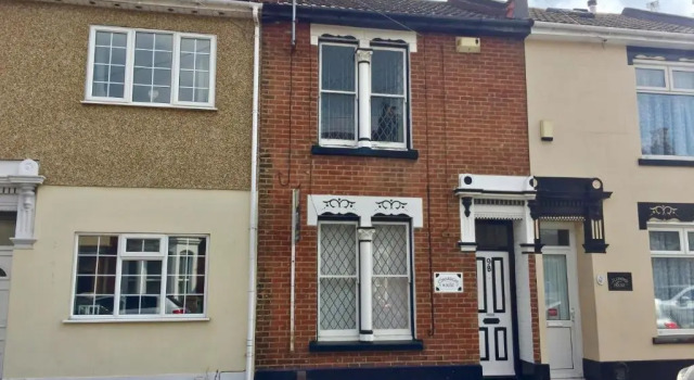 Коттедж с 2 комнатами Little Connaught 2 bed House pet friendly