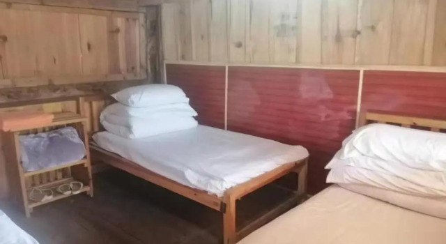 Ancient Luke Hostel, Book Hostel / Vandrerhjem Hostels i Shangri-La, Hostel / Vandrerhjem