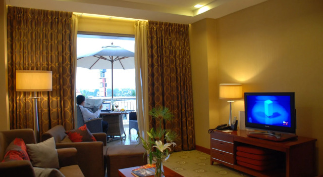 The Avenue Plaza Hotel