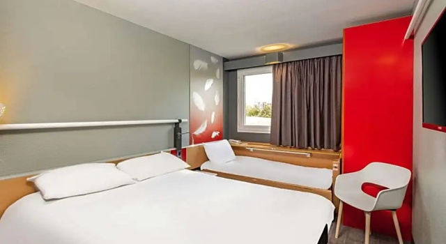 Номер Standard ibis Amboise