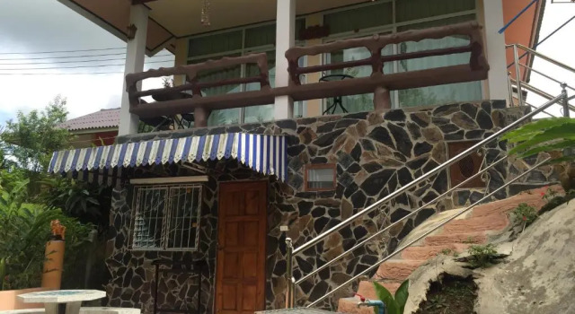 Коттедж Tassana House