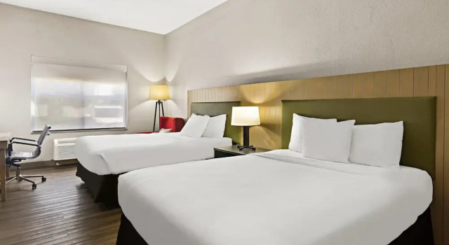 Люкс Country Inn & Suites by Radisson, Hinesville, GA
