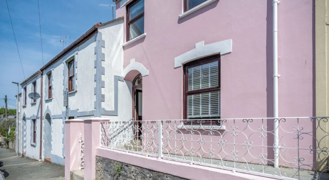 Canol Y Bryn - 3 Bedroom Holiday Home - Tenby