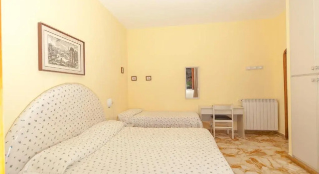 Трёхместный номер Standard Hotel Ape Regina