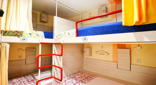 Mel's Dorm