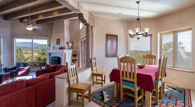 Коттедж с 5 комнатами с балконом Dorthia Garden Retreat & Views by Kokopelli Property Management
