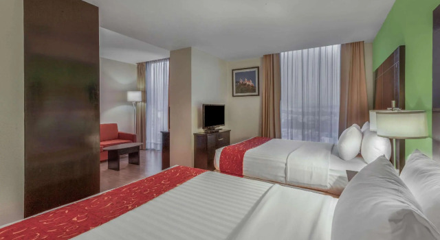 Четырёхместный семейный номер Standard La Quinta by Wyndham Puebla Palmas Angelopolis