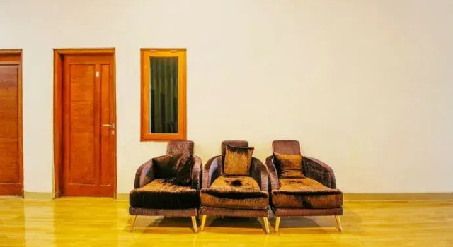 Collection O 91605 Nexdeco House Homestay Syariah, Boek Hotel Solo. Central Java