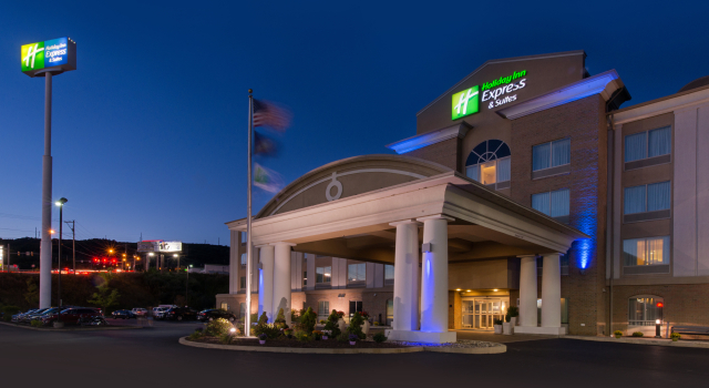 Holiday Inn Express and Suites Dickson City by IHG, Забронировать Отель Скрантона Sno Mountain