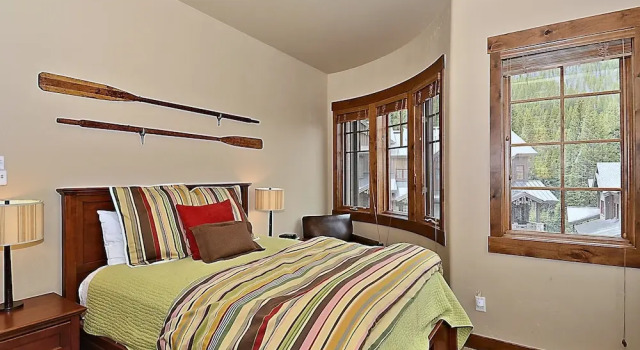 Коттедж Luxury с 4 комнатами Base Camp 480 4 Bedroom Holiday Home by Winter Park Lodging Company