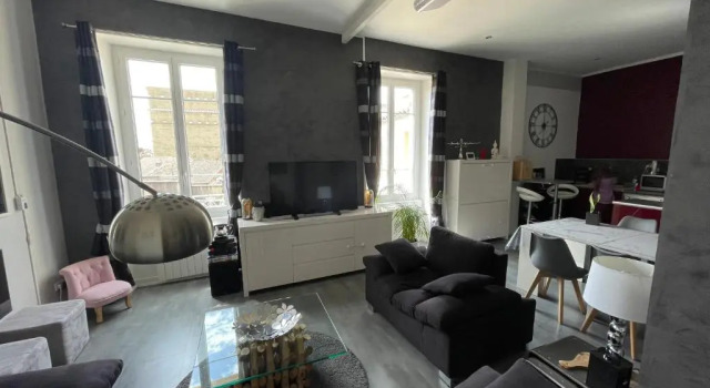 Magnifique grand appartement, Prenota Appartamento Hotel a Alvernia con parcheggio, Parcheggio