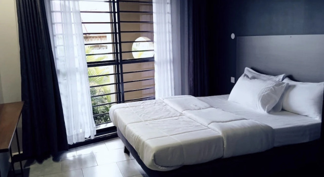 Ashleys Hotel