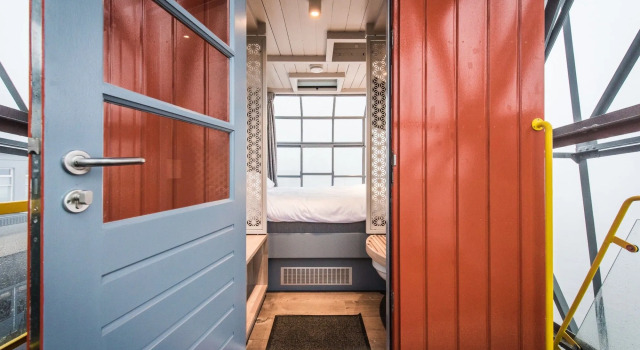 Numa Amsterdam The Crane, Book Condo Hotel Zeeburg Amsterdam, near Python Bridge