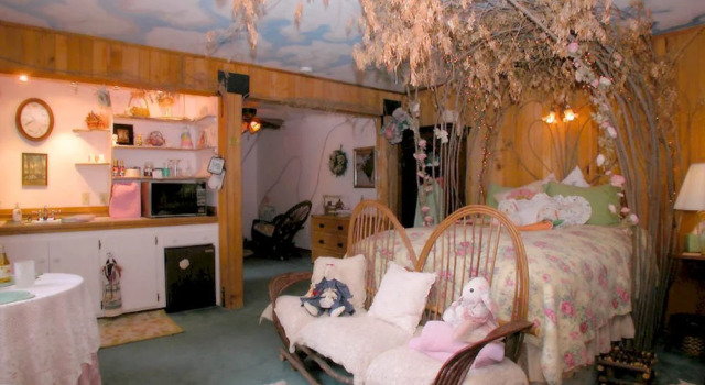 Wikiup Bed & Breakfast, Забронировать Отель Джулиан San Diego County, рядом с Историческое общество Джулиана