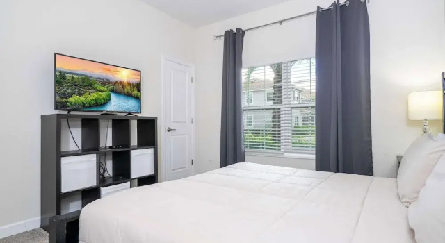 Номер Standard Family Friendly Four Bd w Pool at Storey Lake Resort 5035