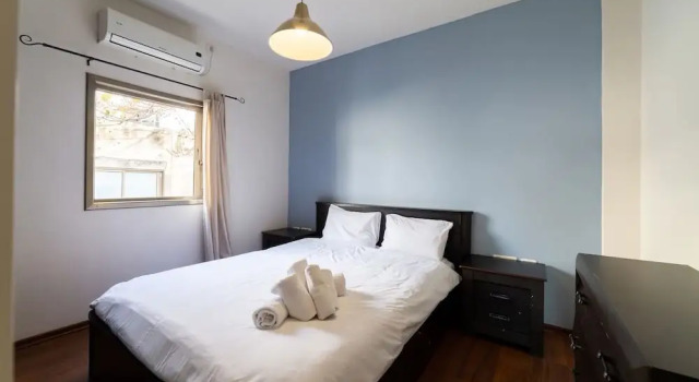 Urban Apartment With Jacuzzi Near Sarona, Забронировать Апартаменты/квартира Тель-Авив Тель-Авивский округ, рядом с Площадь Рабина