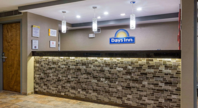 Days Inn by Wyndham Florence Cincinnati Area, Забронировать Отель Отели Флоренс с бассейном, Бассейн