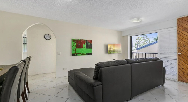 Hop, Skip, Jump Away From Hastings - Unit 6 Descola 6 Noosa Drive, Prenota Hotel Hotel a Queensland con parcheggio, Parcheggio