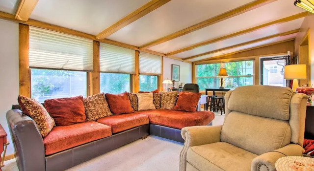 Elegant Home w/ Deck, 5 Blocks to Mayo Clinic
