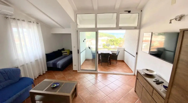 Apartments Perić, Prenota Appartamento Jelsa 