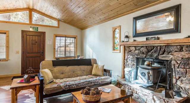 Moonridge Charmer - 2 Br Home