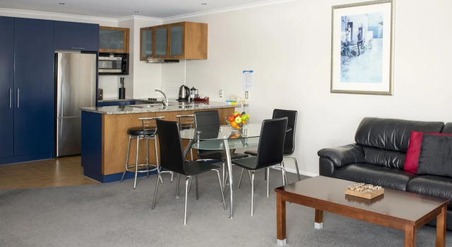 Апартаменты Superior с 2 комнатами с частичным видом на море The Reef Beachfront Apartments