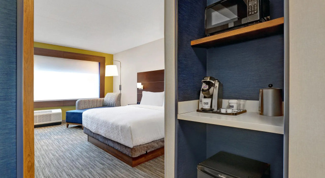 Двухместный номер Standard Holiday Inn Express Kingston West by IHG
