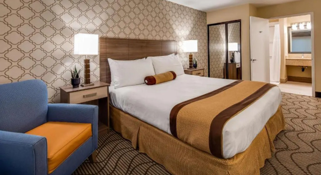 Номер Standard Best Western Plus Heritage Inn