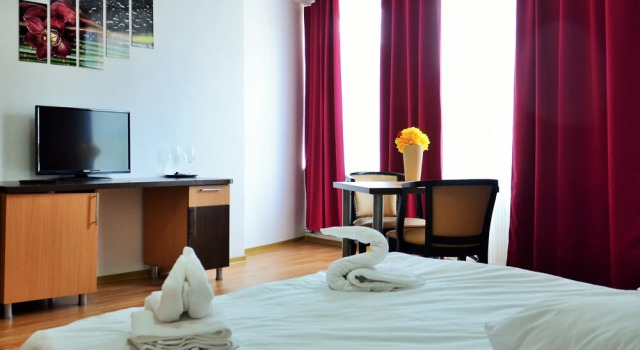 ApartHotel Zorilor, Забронировать Апарт-отель Апарт-отели Клуж-Напока, рядом с Statue of Matthias Corvinus, Апарт-отель