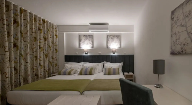 Трёхместный номер Standard Dinya Lisbon Hotel