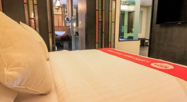 NIDA Rooms Nimman Soi 11 Spring, Забронировать Отель Отели Чиангмай 4 звезды, рядом с Ton Payom Market, 4*