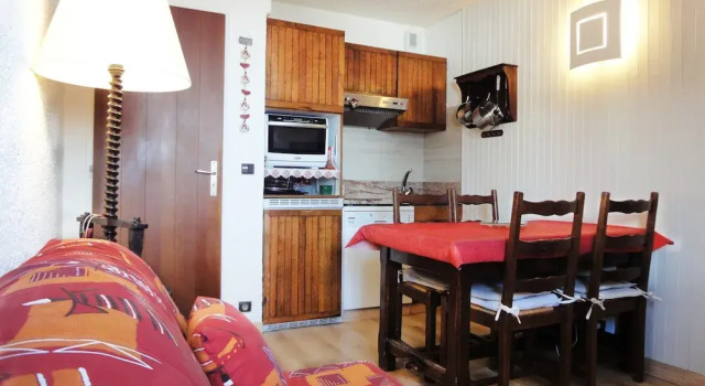 Apartment in the Centre of Meribel-mottaret, Prenota Appartamento Hotel a Alvernia con parcheggio, Parcheggio