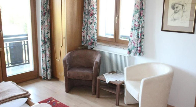 Haus Lukas, Rezerwuj Apartament Hotele w Tyrol z parkingiem, Parking