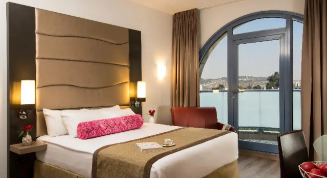 Superior- Enkelt værelse med altan Leonardo Hotel Jerusalem