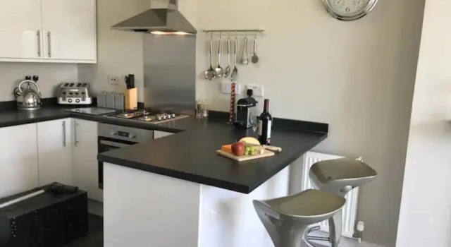 Апартаменты с 2 комнатами St Margarets Modern Georgian 2 bedroom apartment