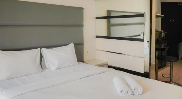 Convenient Studio Mangga Dua Apartment, Prenota Appartamento Sawah 