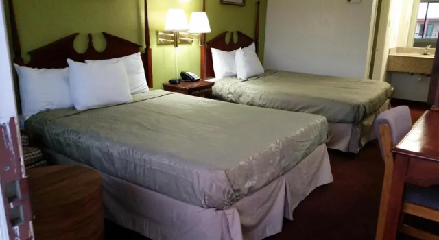 Четырёхместный номер Standard San Marcos Inn