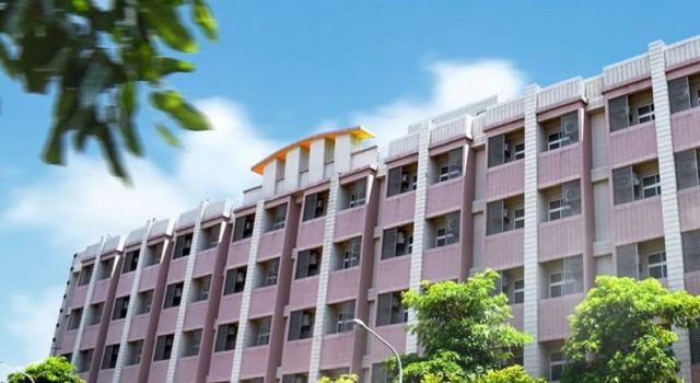 Huashe Hotel Chiayi Branch, Book Hotel Chiayi City Chiayi County