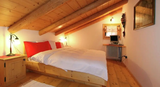 Апартаменты Classic с 3 комнатами Typical Cottage in Bellamonte Italy with bubble bath