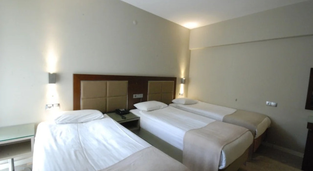 Трёхместный номер Standard HİTİT OTEL