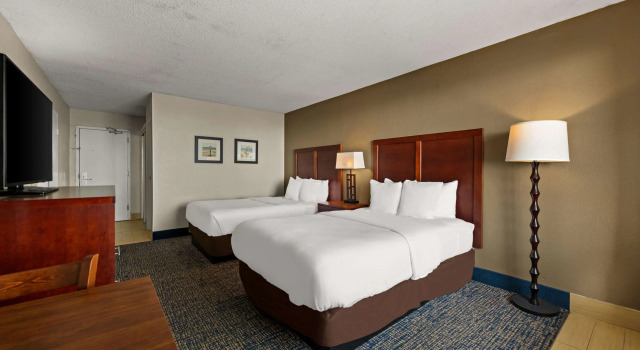 Четырёхместный номер Standard Comfort Inn On the Ocean