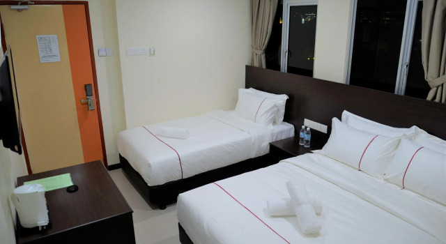 DCozy Hotel