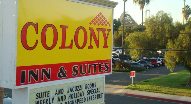 Colony Inn, Забронировать Отель Отели Буэна-Парк с завтраком, рядом с Howie's Game Shack, Завтраки