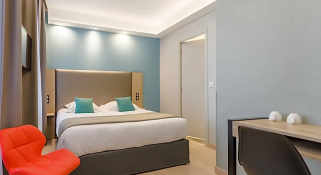 Номер Comfort Grand Hôtel Clichy Paris - Boutique Hôtel