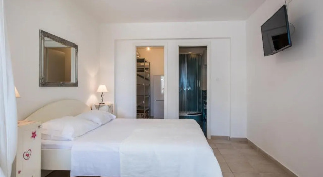Студия Apartments Amneris
