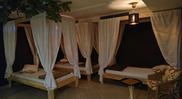 Hotel Kristall, Забронировать Отель Бизнес-отели Фальцес, 4* 5*