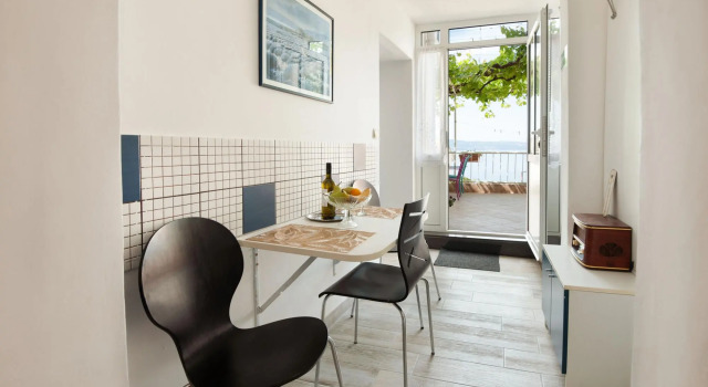 Apartments Antonija in Omis, Book Lejlighed Hoteller i Split Region med parkering, Parkering