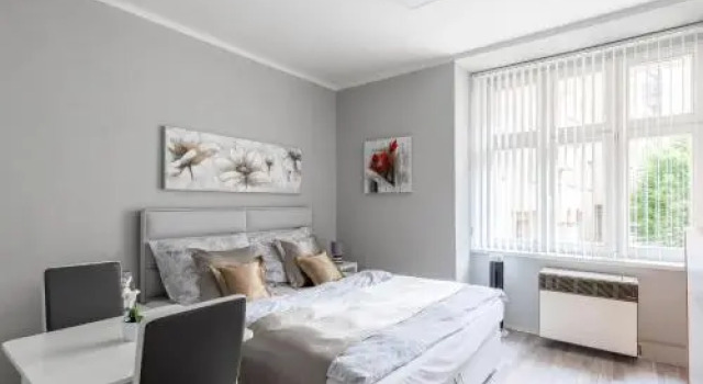 City apartment Slezská, Забронировать Апартаменты/квартира Отели Праги с парковкой, рядом с Намести Миру, Парковка