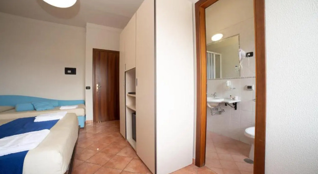 Трёхместный номер Classic Beach Hotel Terracotta