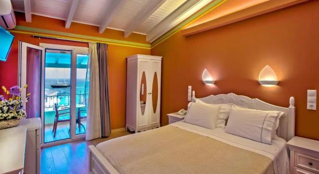 Двухместный номер Standard Мансарда с видом на море Hotel Maistrali